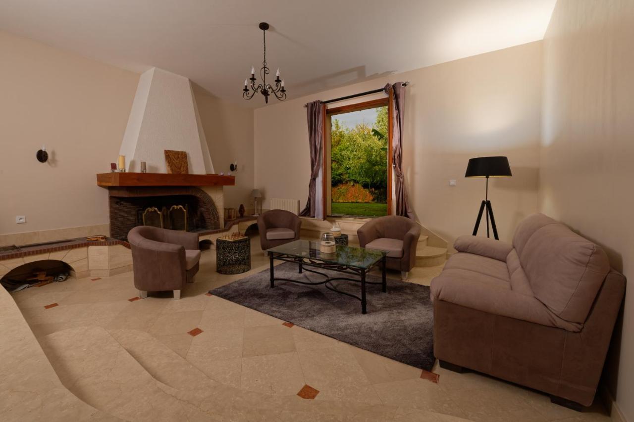 Le Clos Magedon Medan Exteriör bild