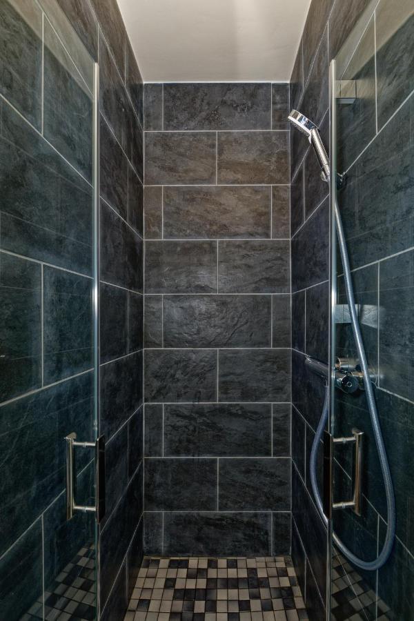 Le Clos Magedon Medan Exteriör bild